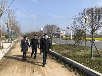 闫昌武调研城区土地收储和出让工作